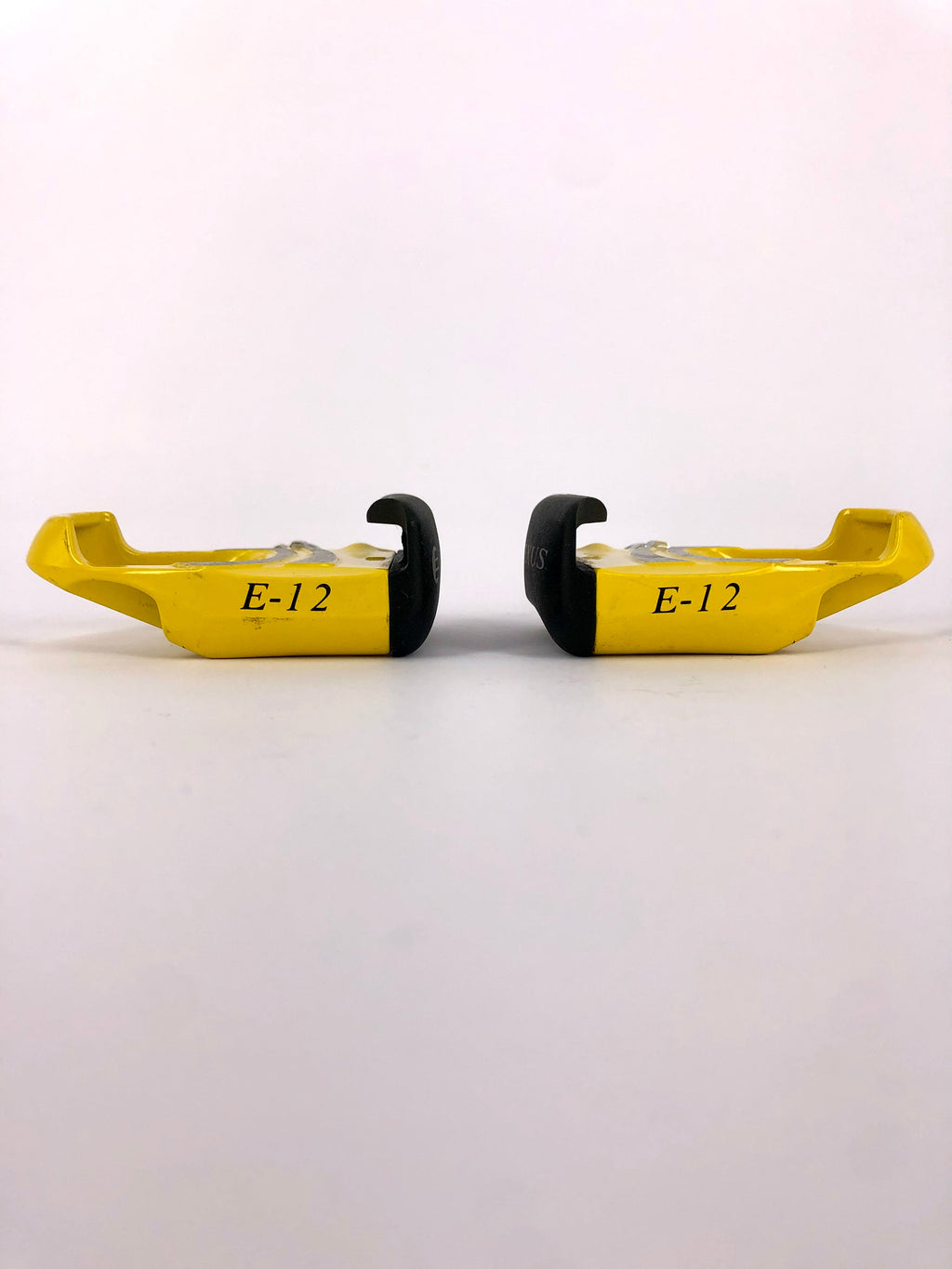 EXUS E-12 (No Box)